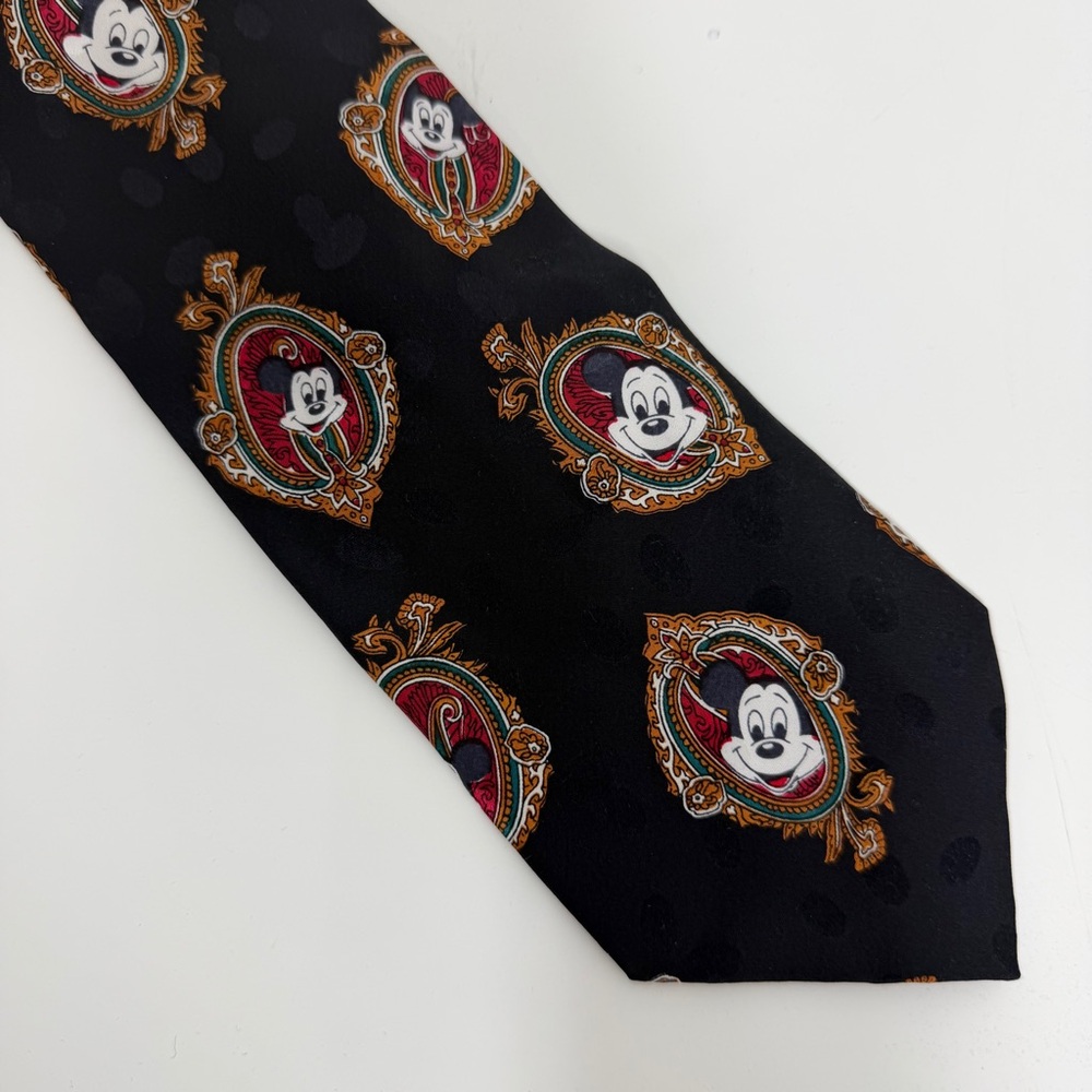 Disney Originals Silk‎ tie